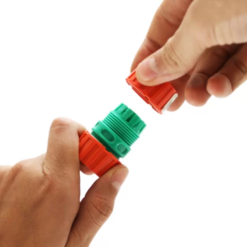LIGAÇÃO REPARADORA EM PLÁSTICO PARA MANGUEIRA 1/2'' TRAMONTINA-11417